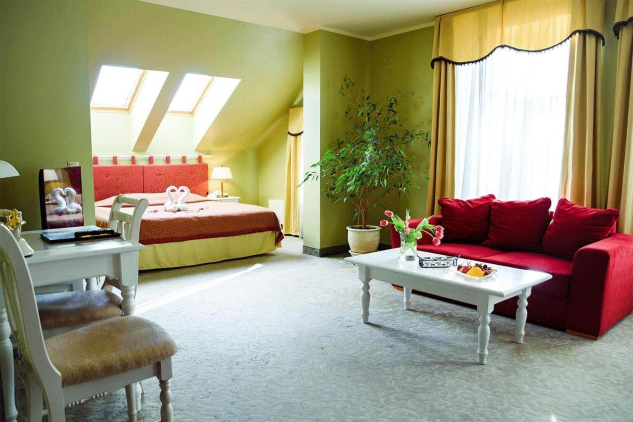 ולגה Hotel Metsis מראה חיצוני תמונה